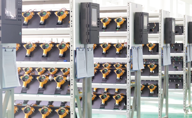 Warehousing center